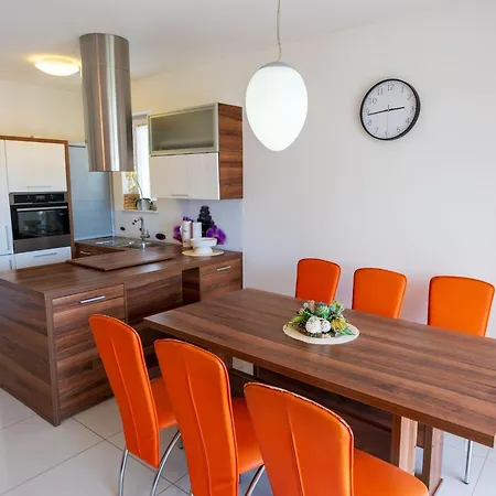 Charming Three Bedroom House *