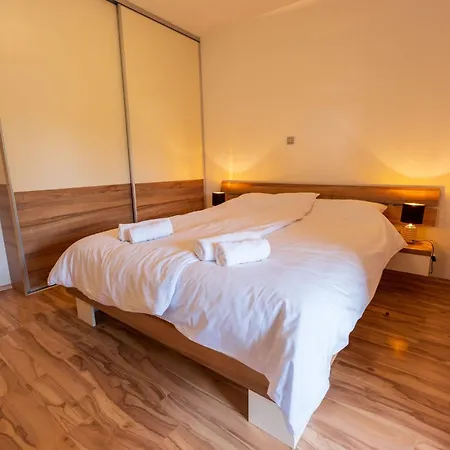 Charming Three Bedroom House * Turanj