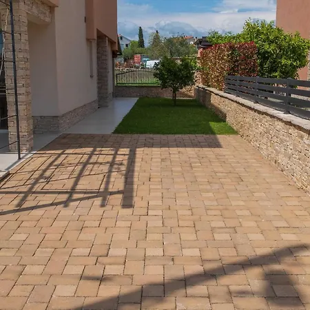 Charming Three Bedroom House *